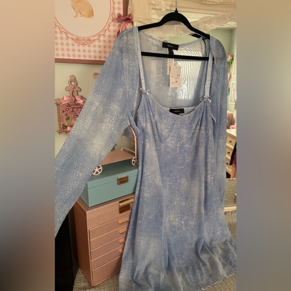 Forever 21 Light Blue Patterned Dress with shrug